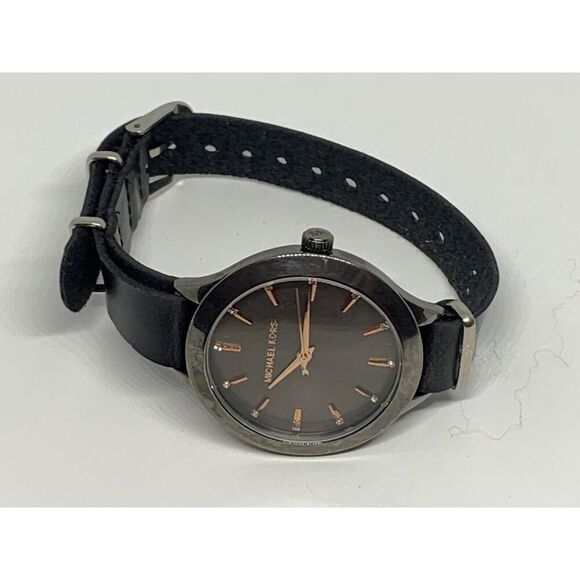 Michael Kors MK3537 Unisex Leather Analog Gray Dial Genuine Wrist Watch GE185 - Picture 7 of 11